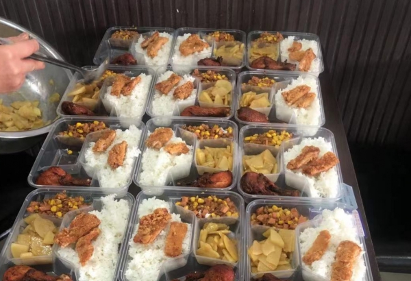 学校食材配送的价格一般是怎么计算的？